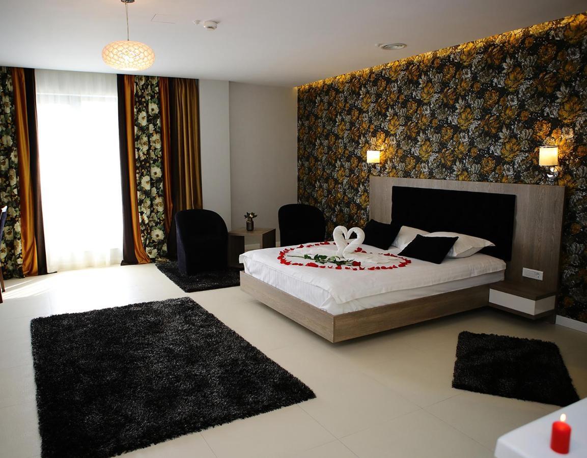 Hotel Meliss Events Craiova Exterior foto