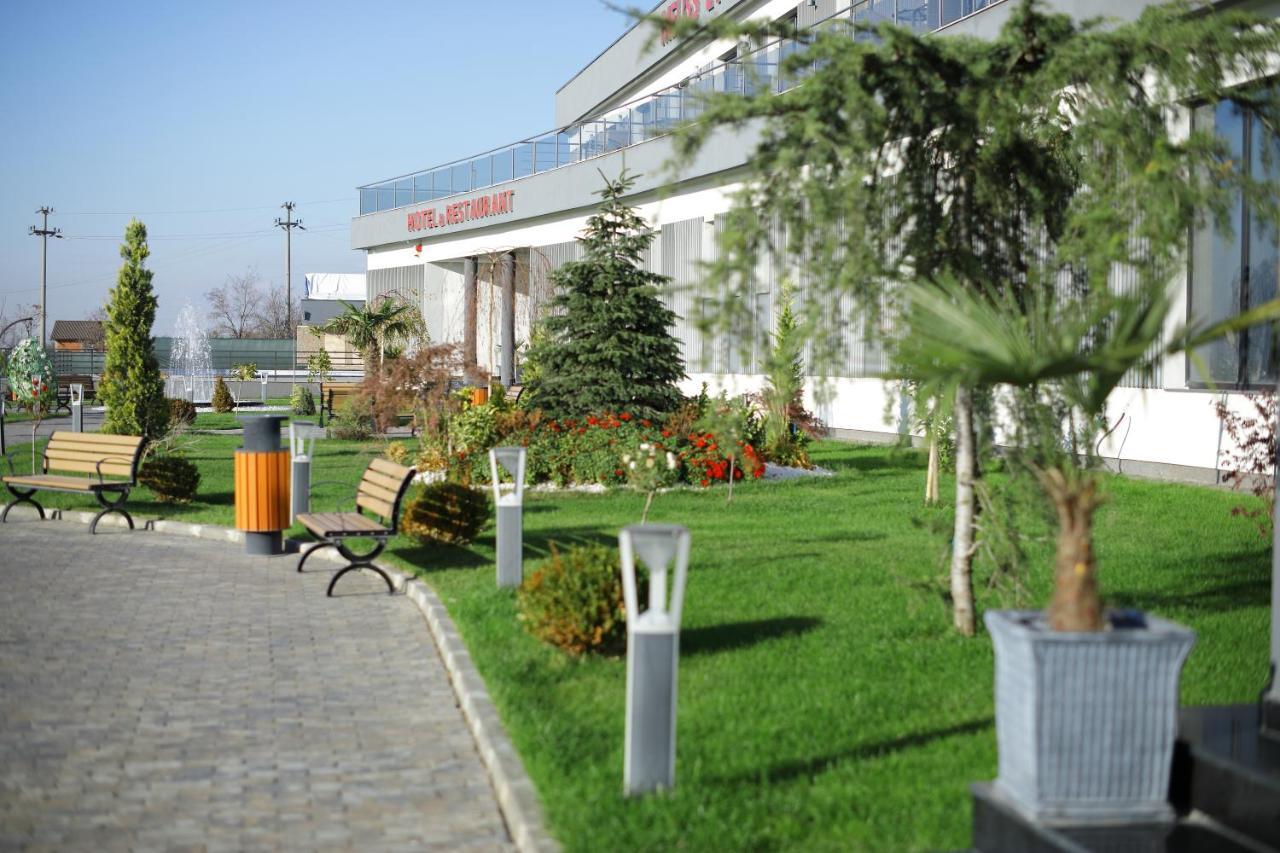 Hotel Meliss Events Craiova Exterior foto