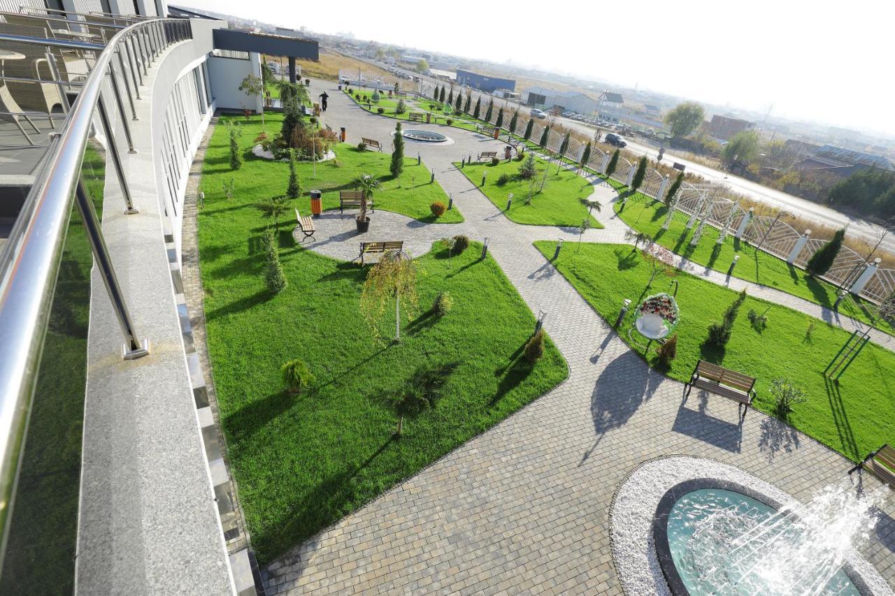 Hotel Meliss Events Craiova Exterior foto